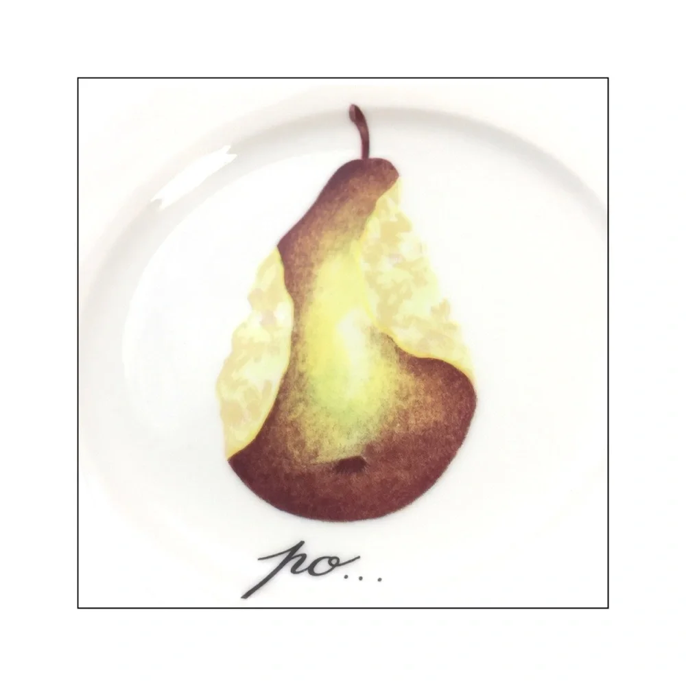 Porcelaine de Sologne Pear Canapé Plate-France
